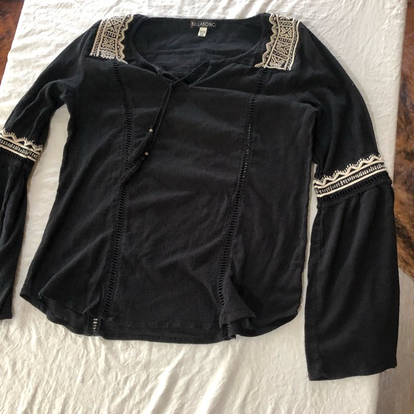 Cute Beachy type shirt - Picture 4 of 6